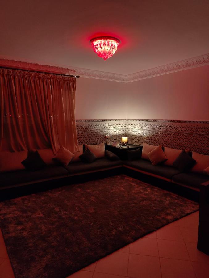 Elegant 2-Bedroom Tangiers City Appartment With Beautiful Terrace Extérieur photo
